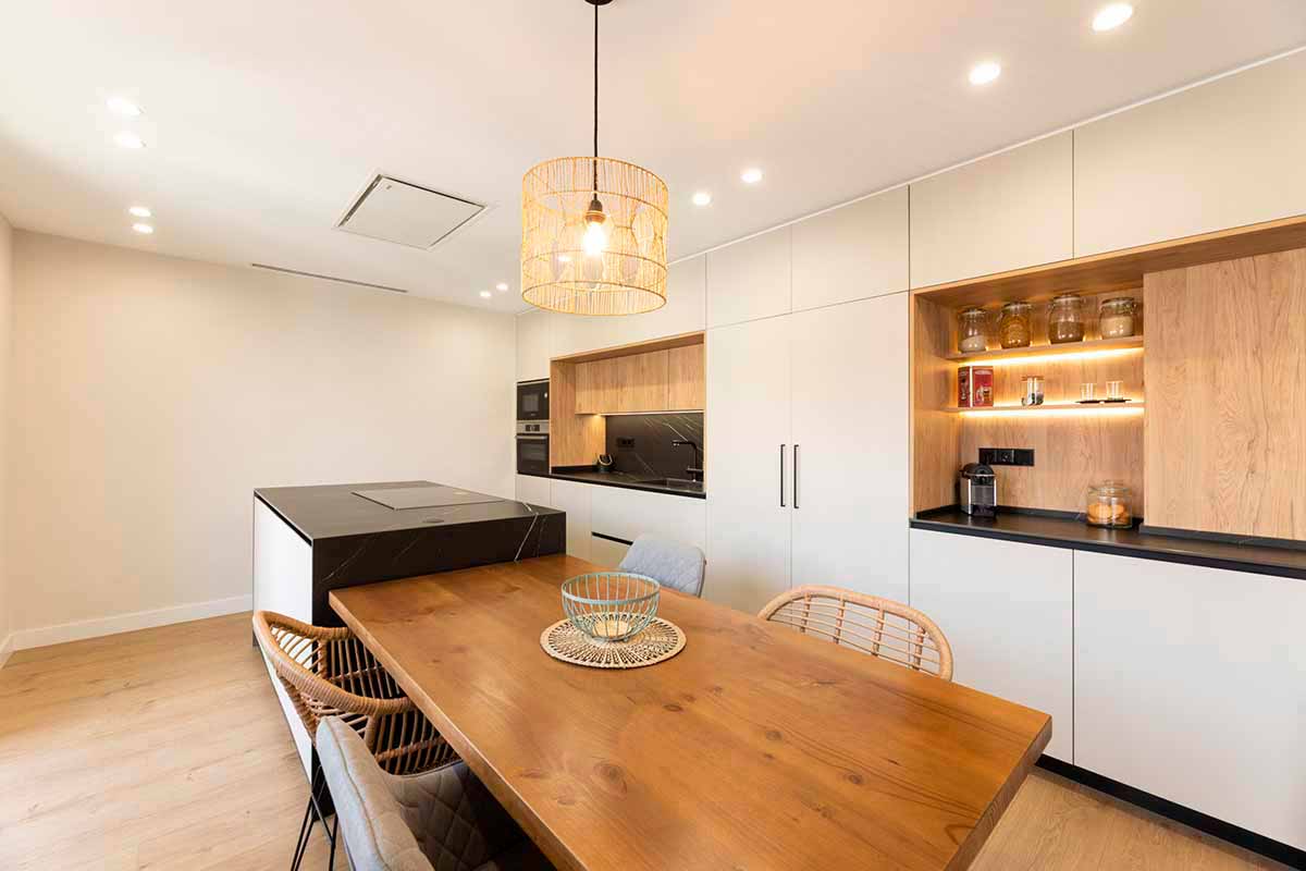 cocinas-grandes-isla-con-desayunador-gelse